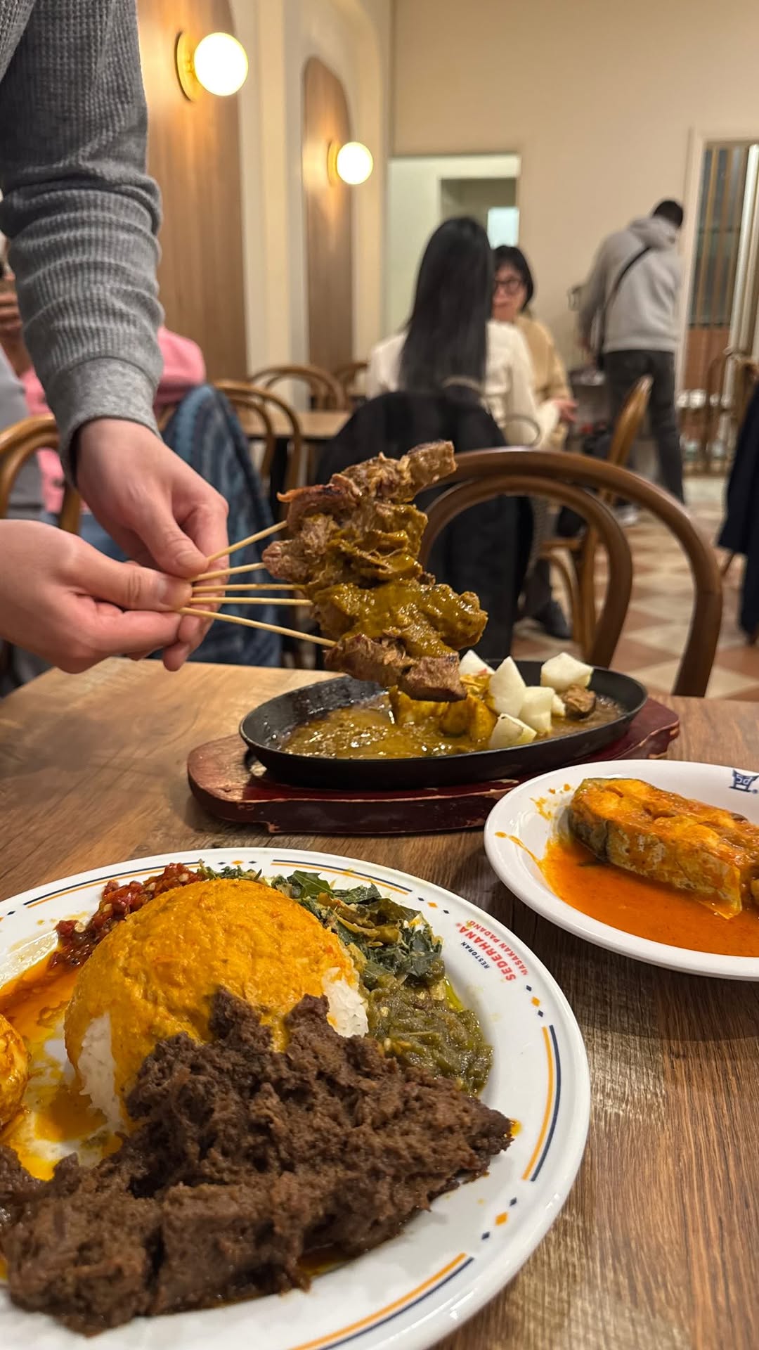 Sederhana: New Indonesian Nasi Padang Restaurant Opens