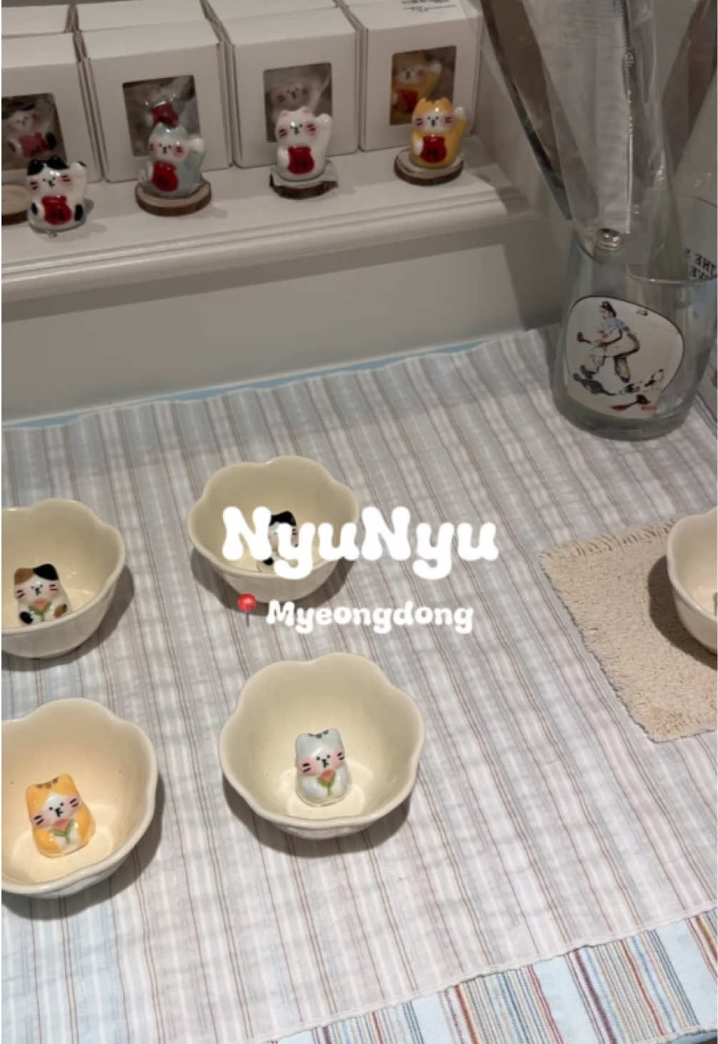 Nyunyu Wholesale: Seoul's Famous Accessory Shop