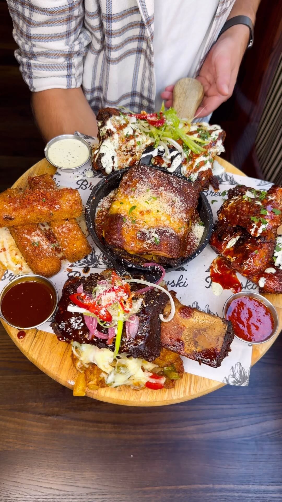 Brewski's Bar & Grill's Inventive Appetizer Platter