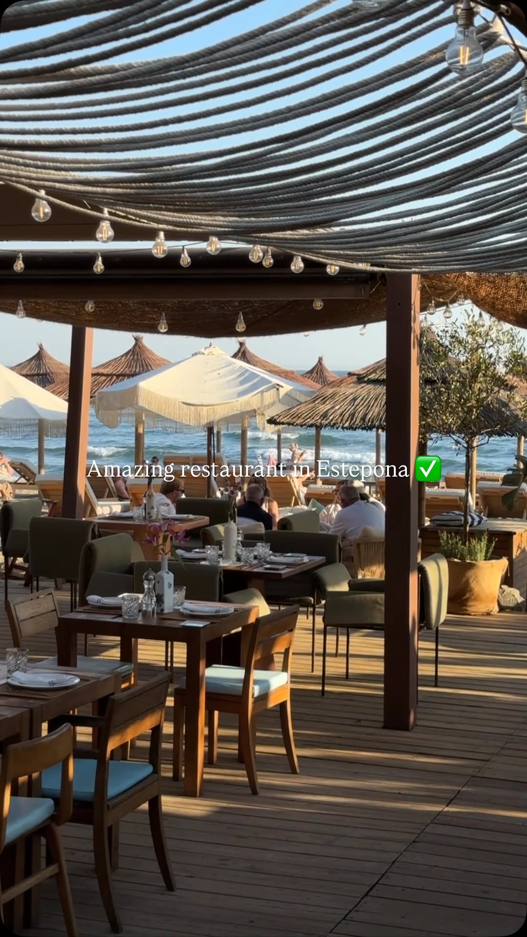 Estepona Beach Restaurant Captures Summer Vibe