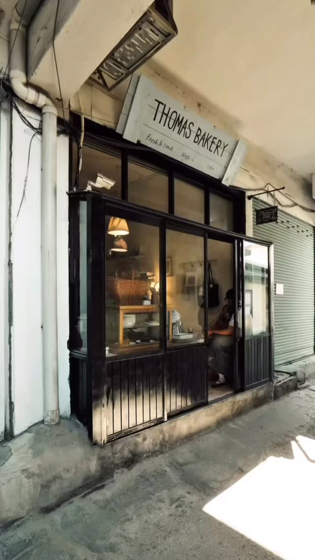 Seongsu-dong Bakery Evokes European Charm