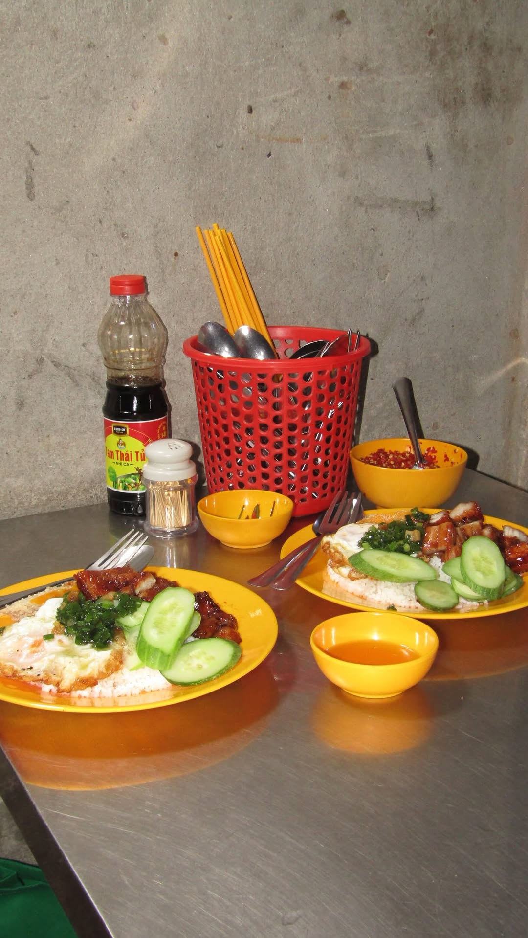 Ho Chi Minh City's Beloved Broken Rice Dish