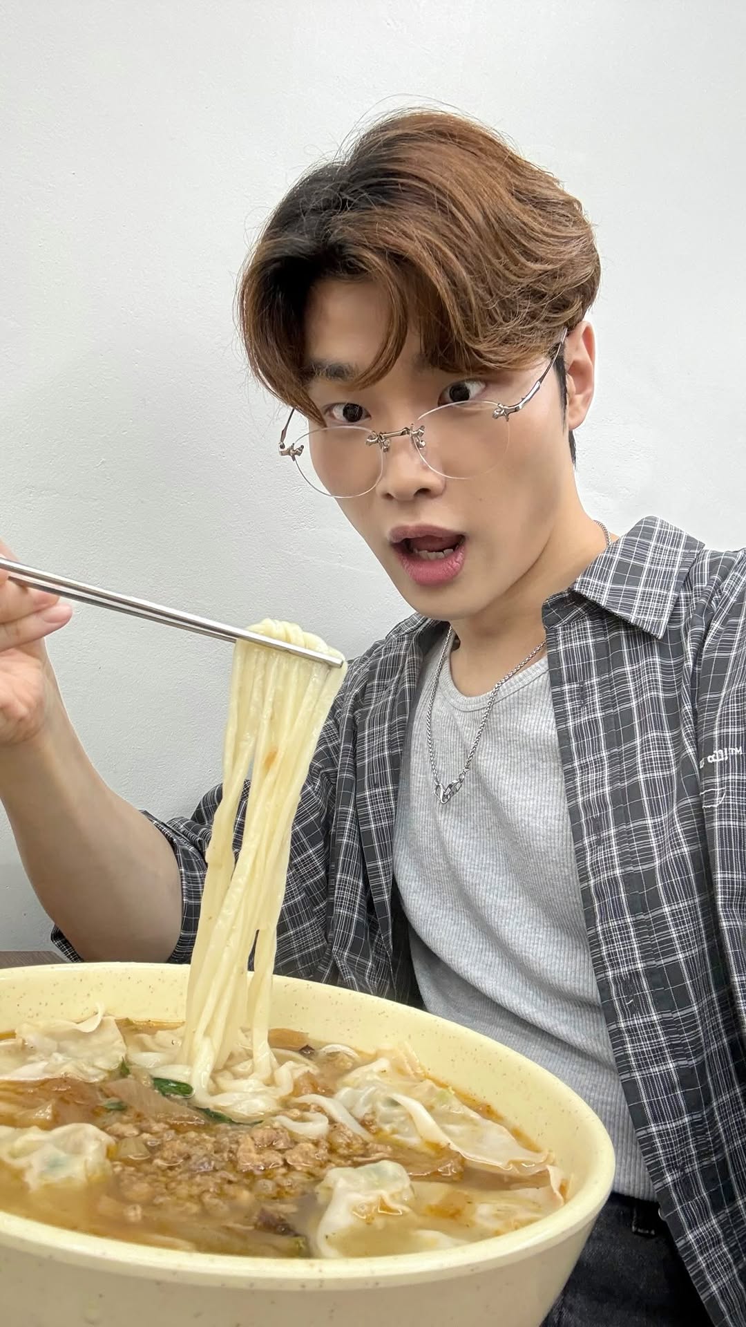 Myeongdong Kyoja: Fast Service, Michelin-Recommended Noodles