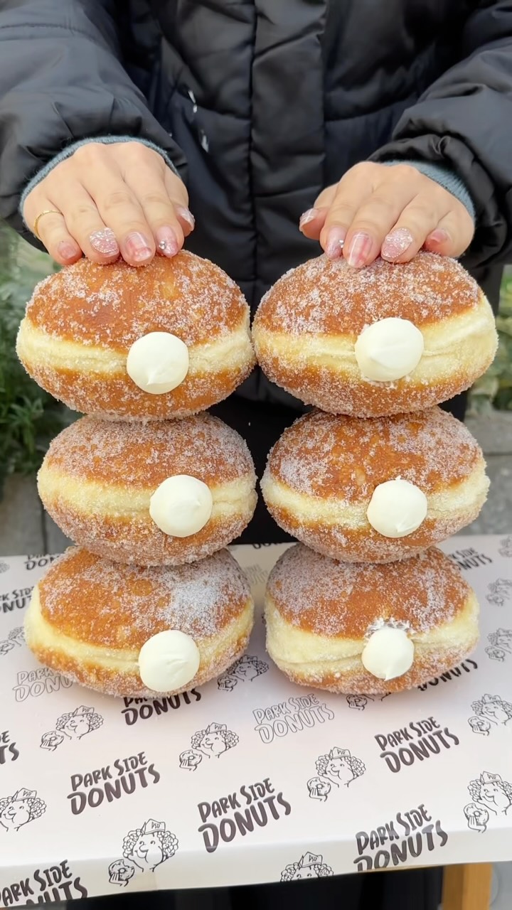 Park Store Offers Delicious Cheese Cream Donuts