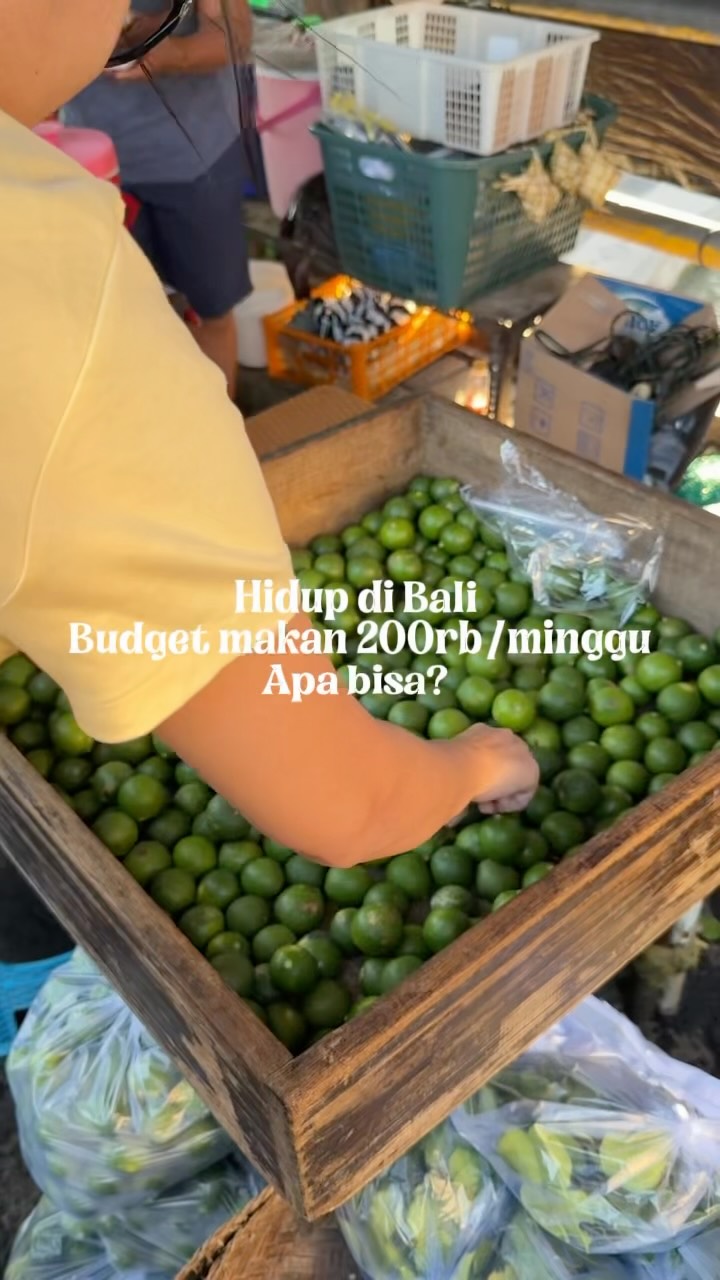 Badung Market Offers Fresh Ingredients For Families