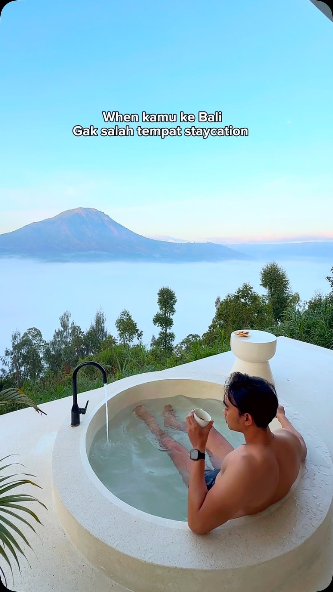 Bali Staycation With Mountain and Cloud Views