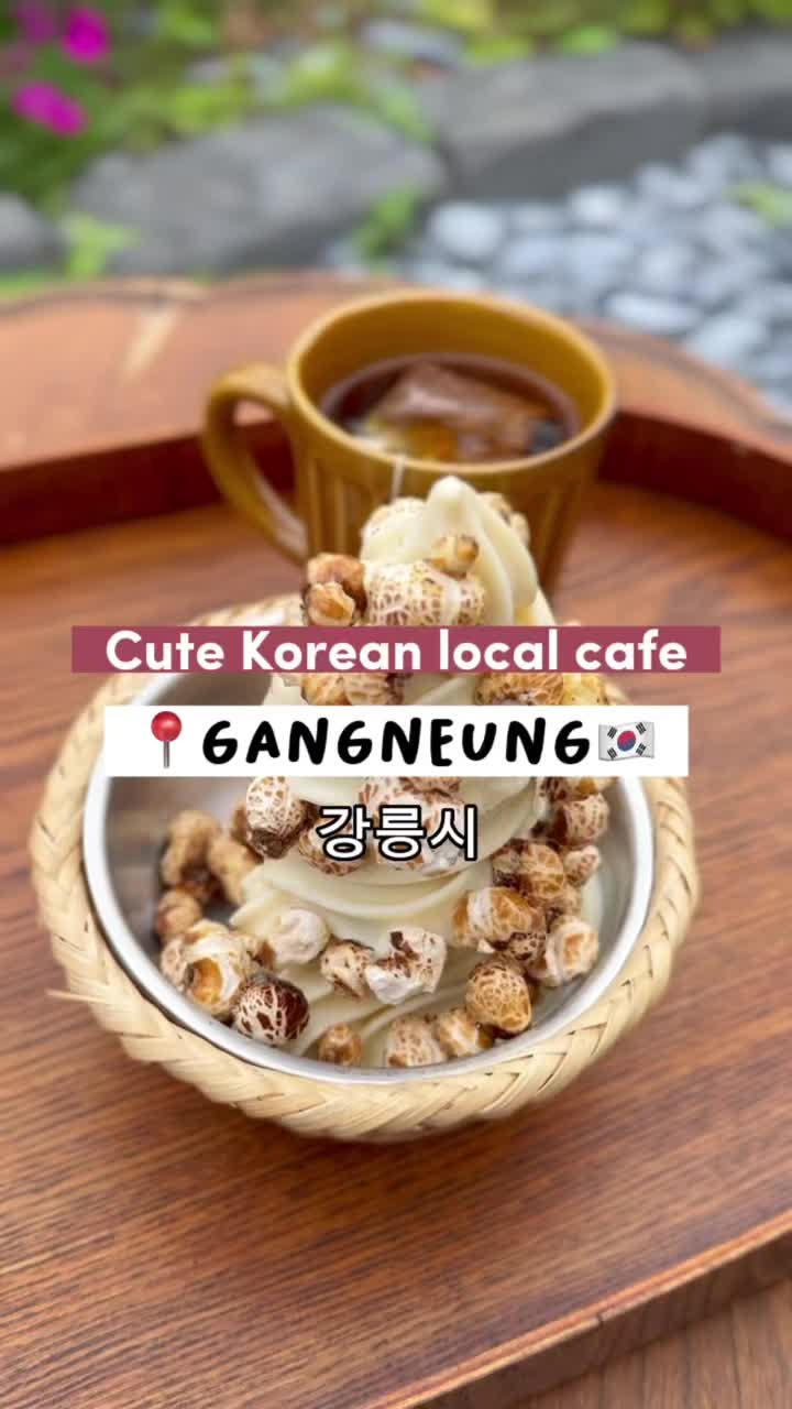 Gangneung's Traditional Markets and Hanok Cafe
