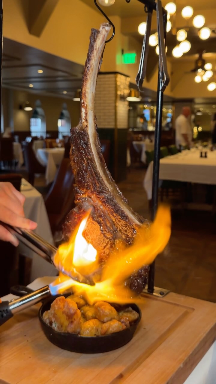 Las Vegas Restaurants Feature Tomahawk Steak Experience