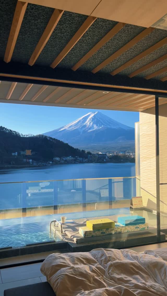 Luxury Mt. Fuji Hotel With Lake Views