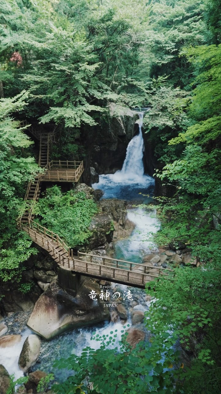 Scenic Japanese Spots With Crystal-Clear Waters