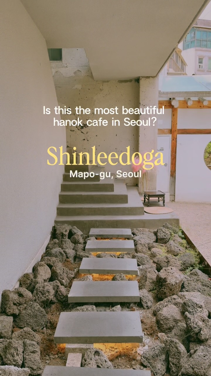 Shinleedoga: Hanok Cafe with Modern Minimalist Design