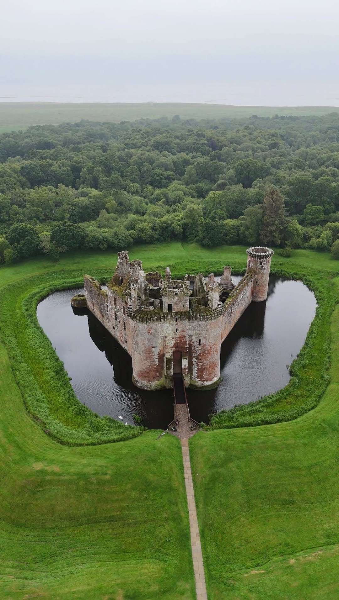13 Landmarks in Scotland