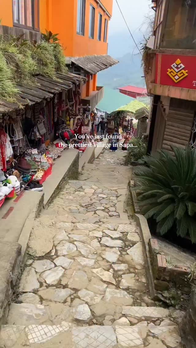 2 Landmarks in Vietnam