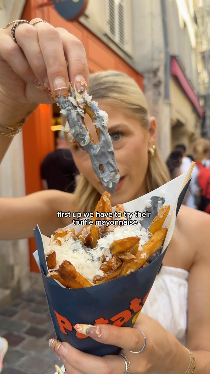 Parisian Fries Shop Serves Loaded French Fries