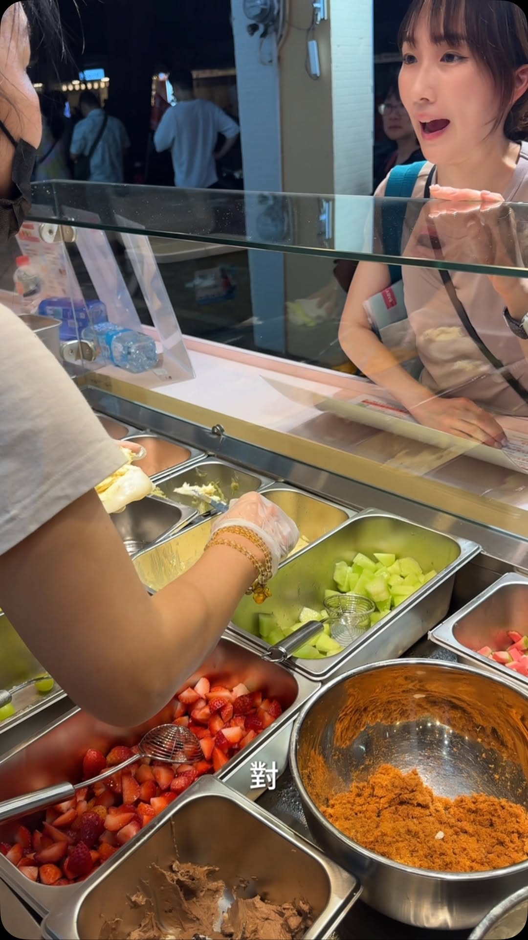 Taiwan Mochi Maker Shares Joyful Encounters