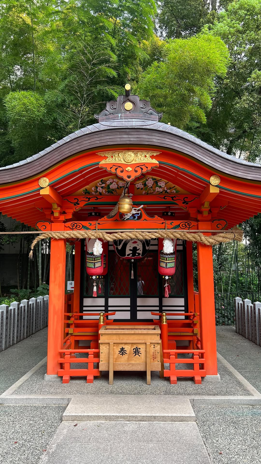 8 Attractions in Japan