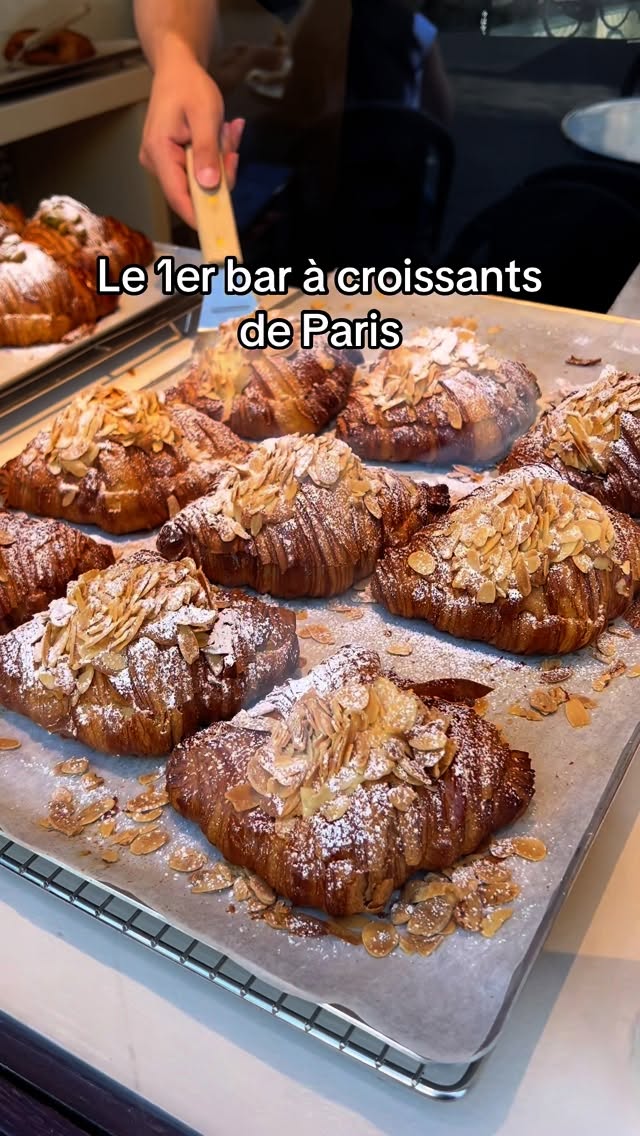 2 Cafes in Paris