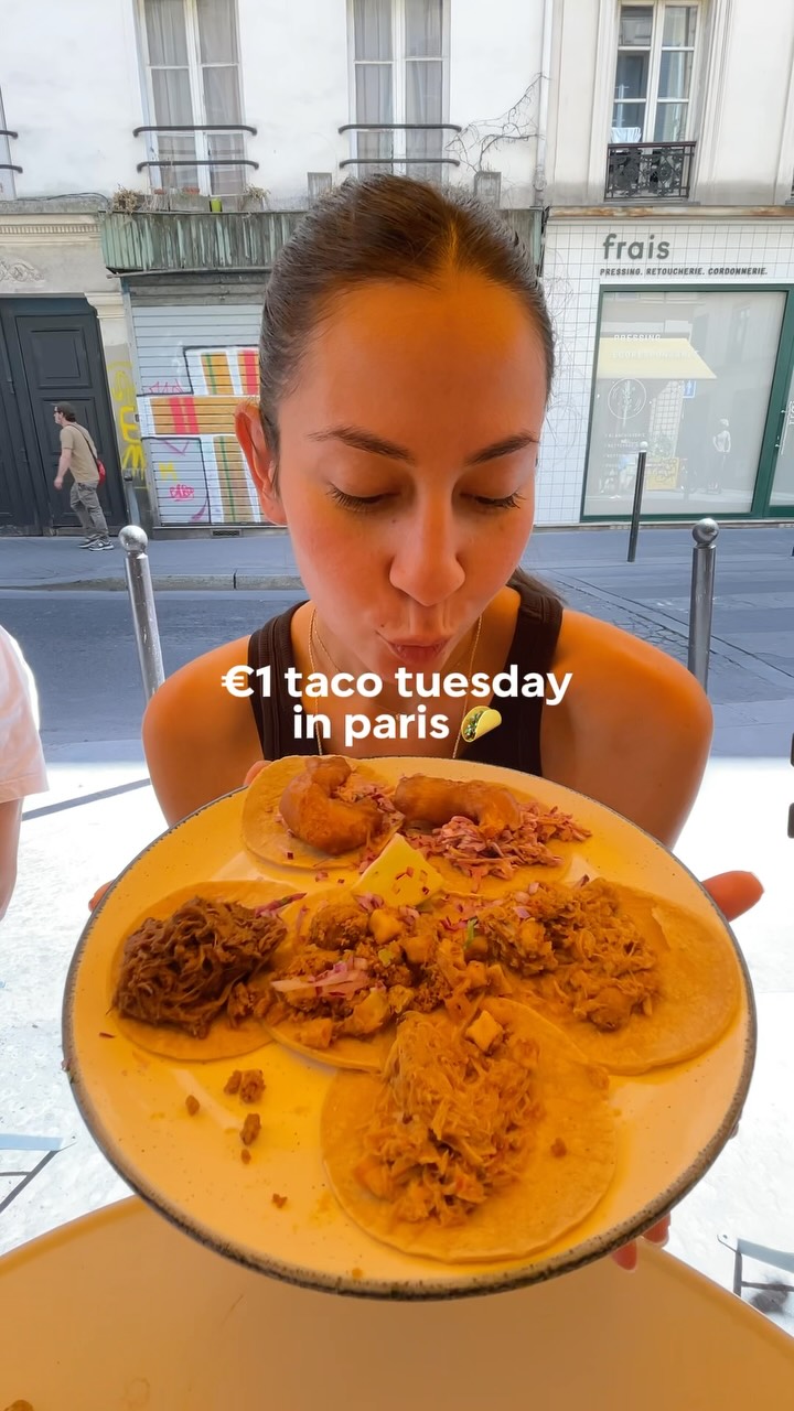 Acà Serves Horchata and Tacos