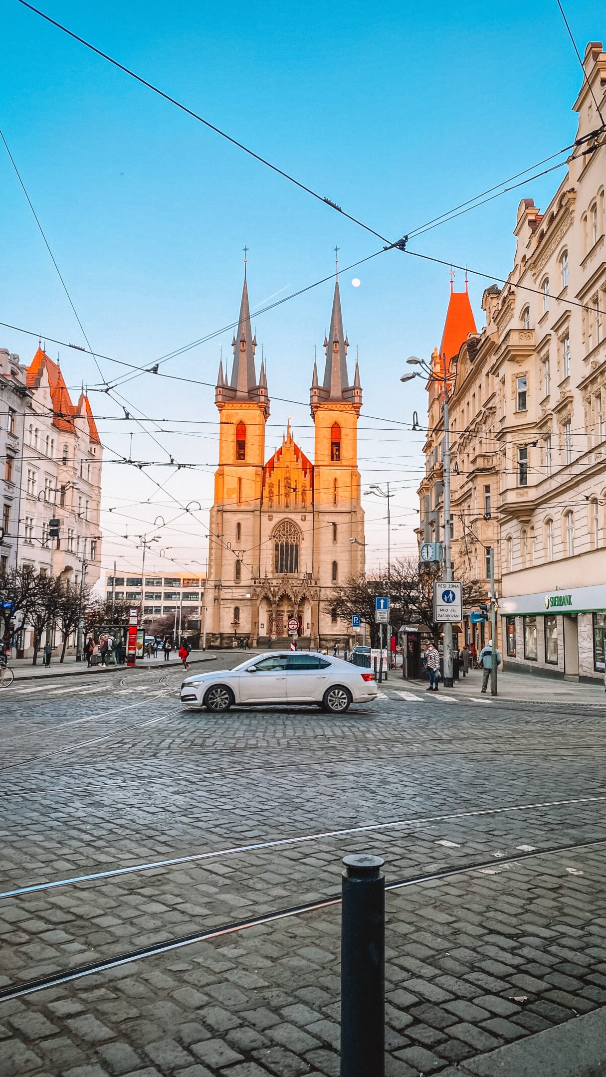 Prague Eateries Offer Global Flavors on Milady Horákové