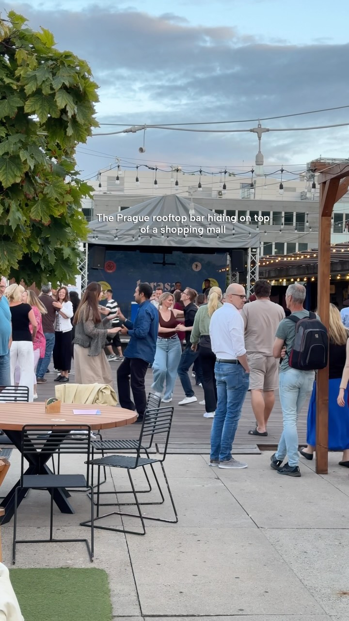 Prague Rooftop Bar Hosts Lively Evenings