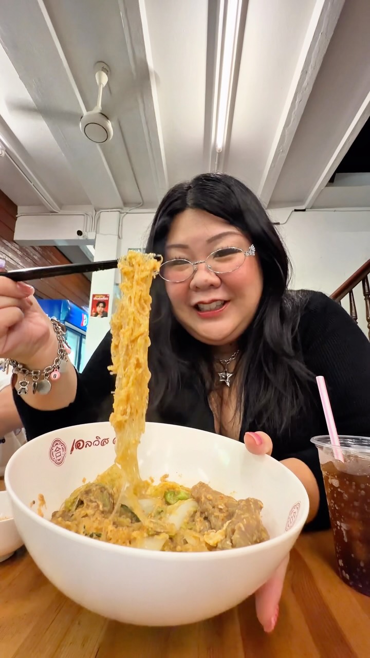 Elvis Suki and Seafood