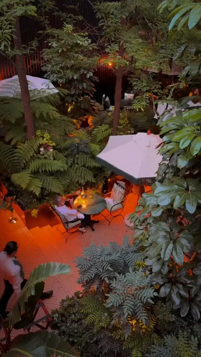Secret Garden Hotel Restaurant in Lisbon