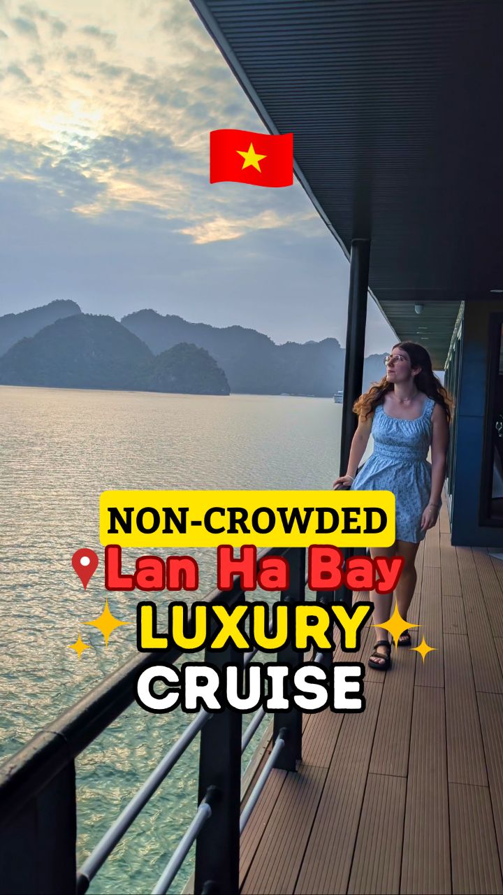 Scenic Cruises Through Ha Long and Lan Ha Bays