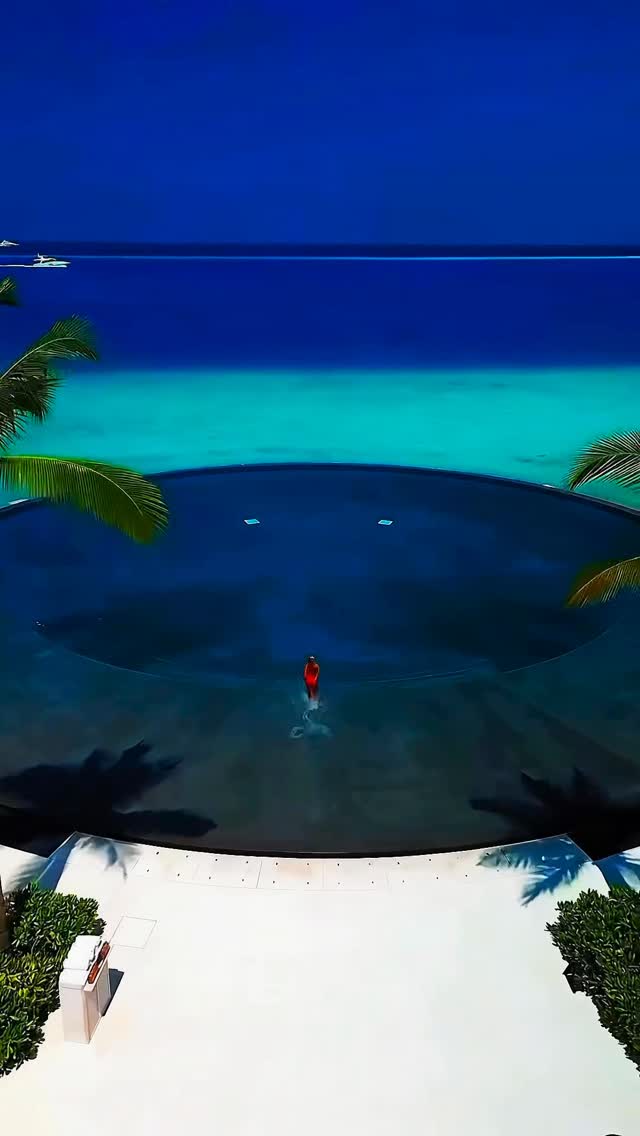 3 Hotels