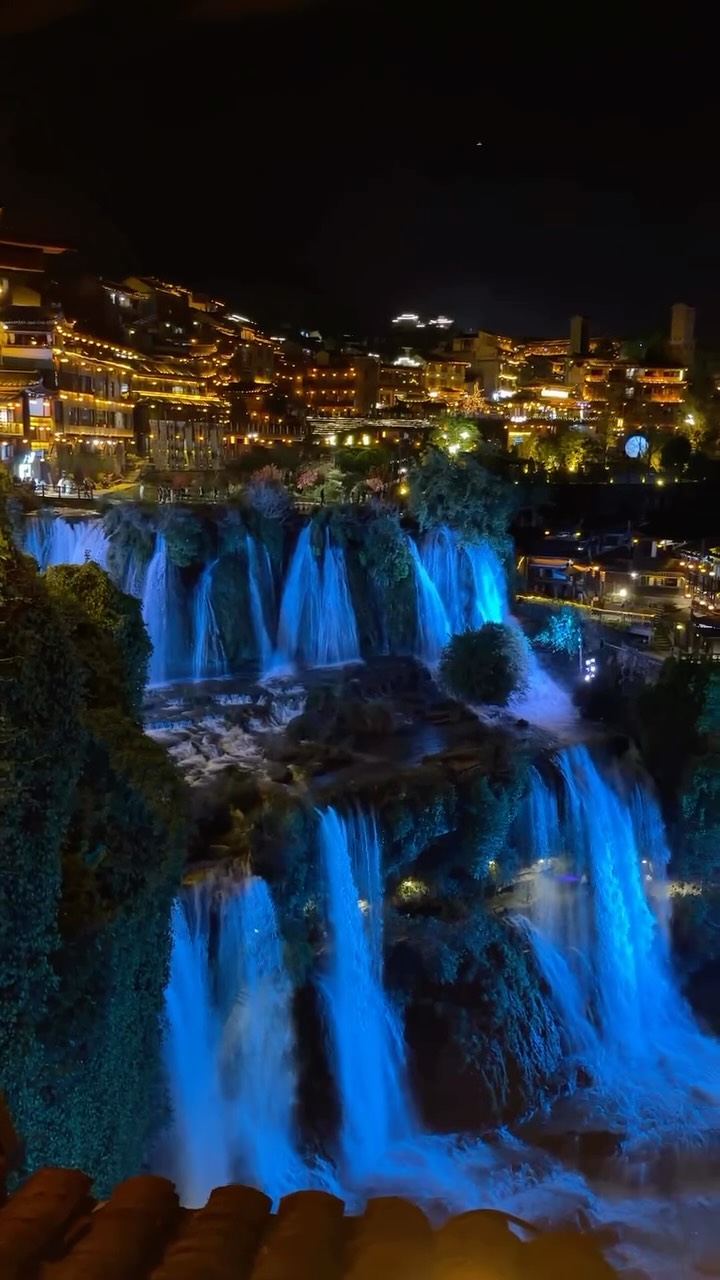 Waterfall Town And Inn Views