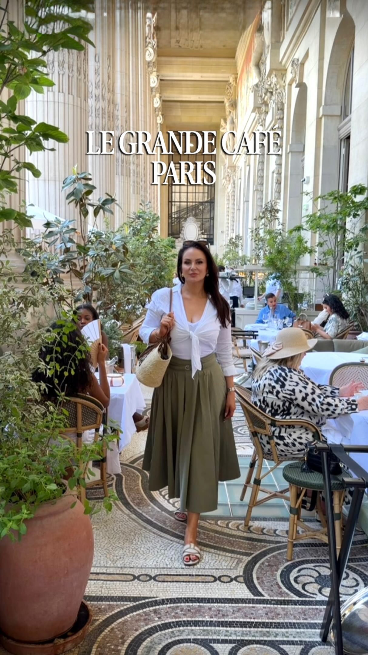 Paris Cafés Blending Belle Époque Charm With Modern Design