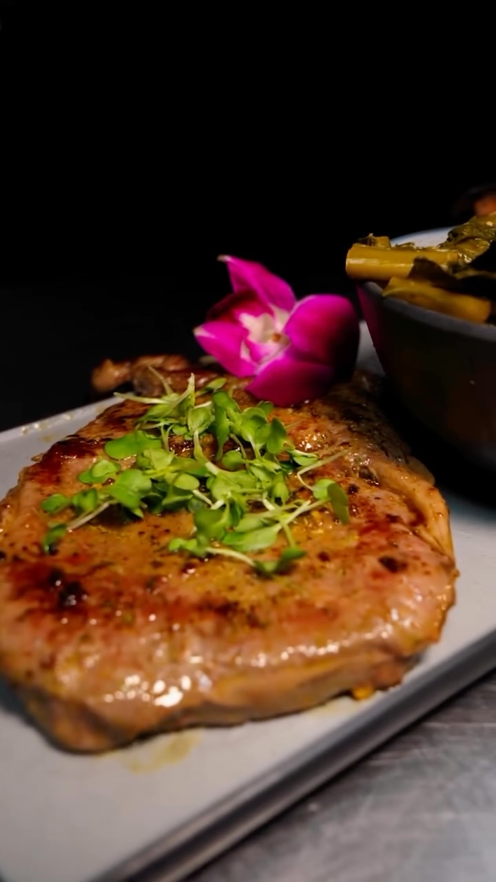 OneSixty Restaurant Serves Chicken, Steak, Wings