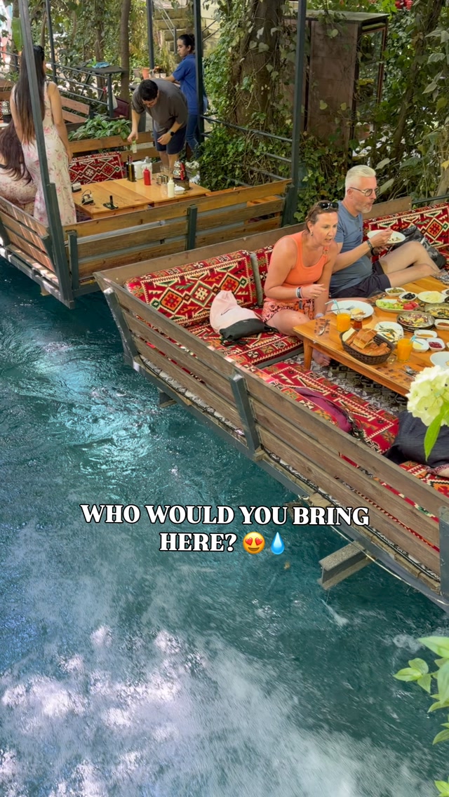 Defne Restaurant Offers Waterfront Dining in Turkey