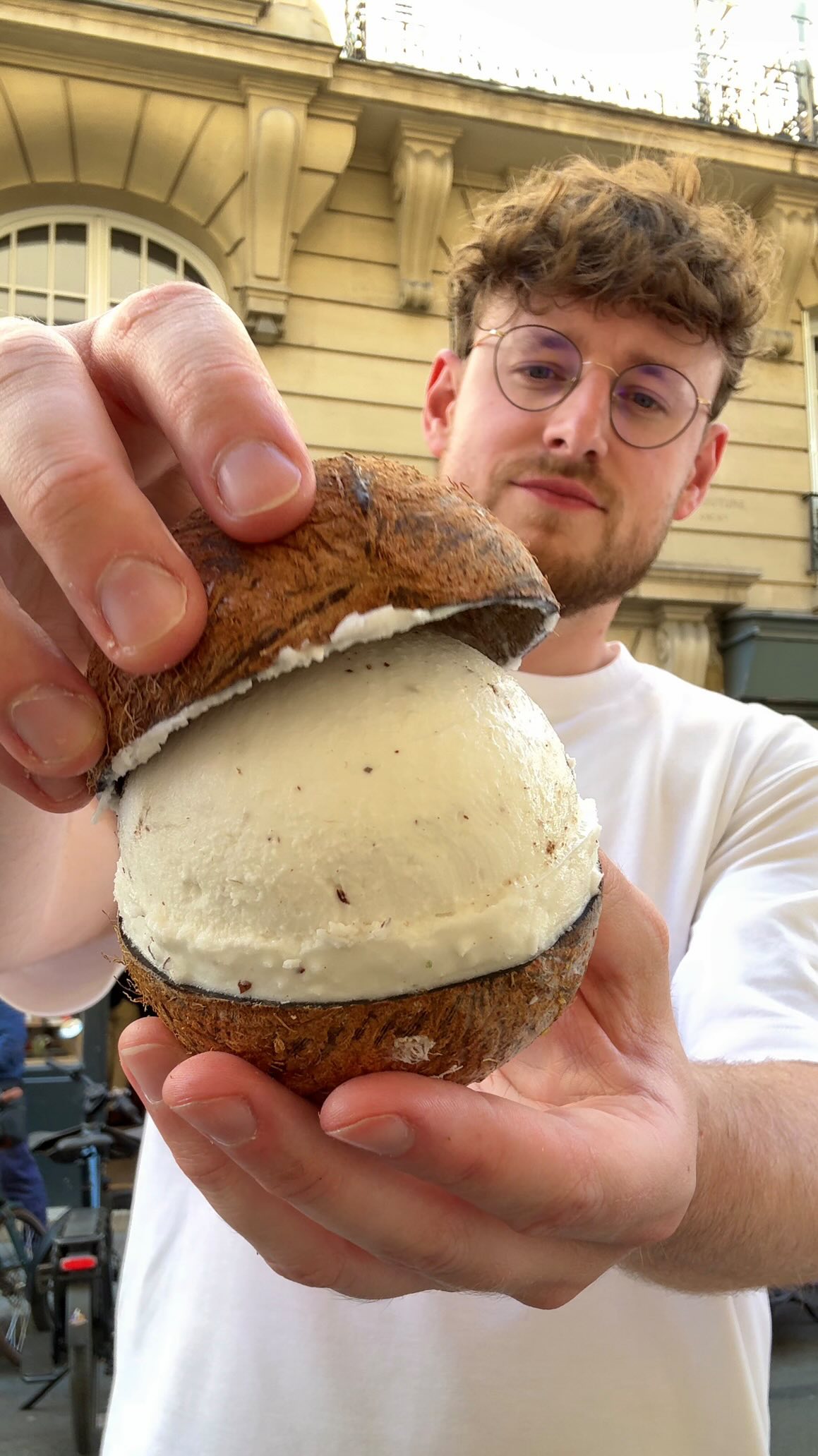 Artisanal Frozen Fruit Desserts in Paris