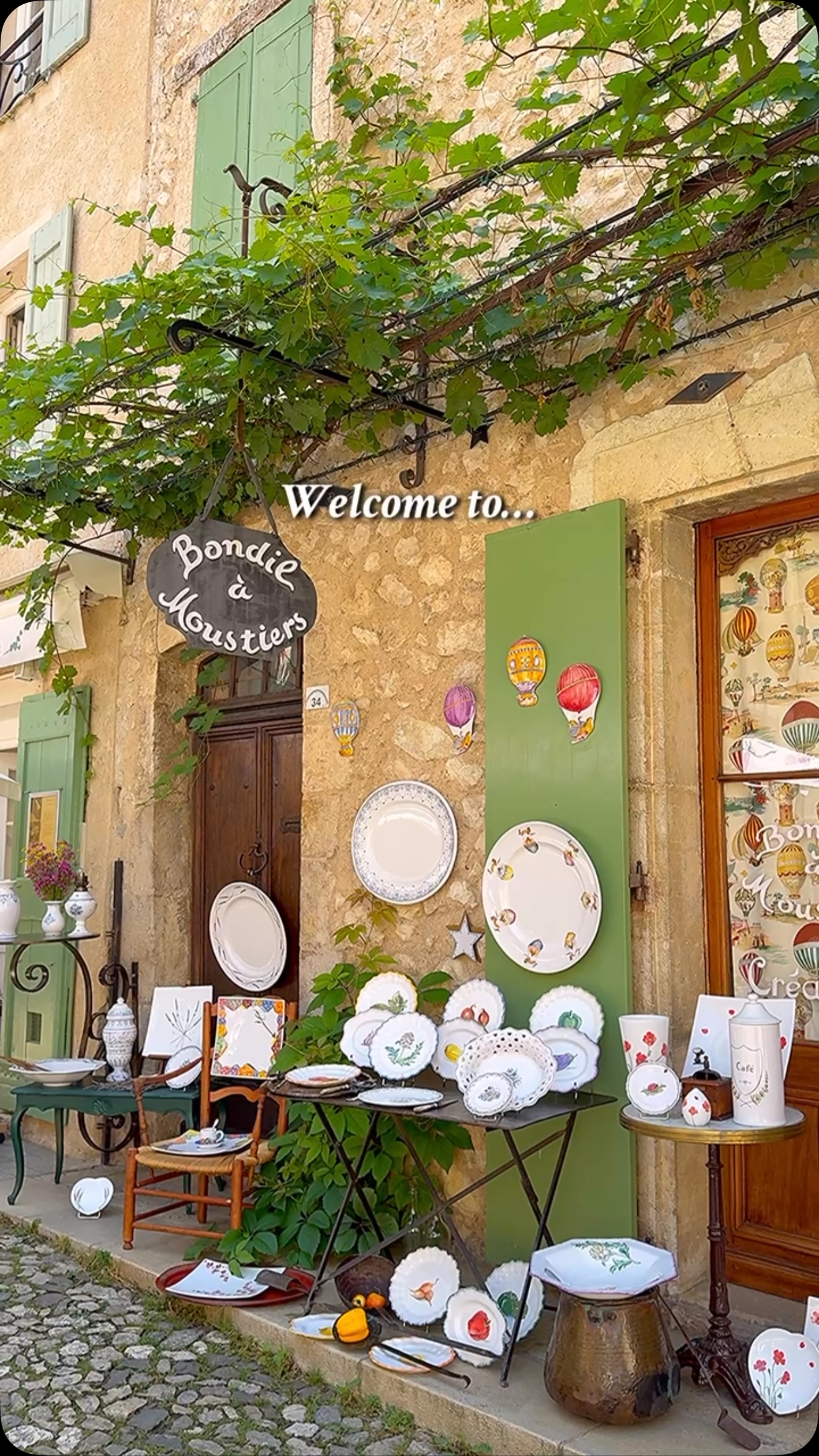 9 Places in Moustiers-Sainte-Marie