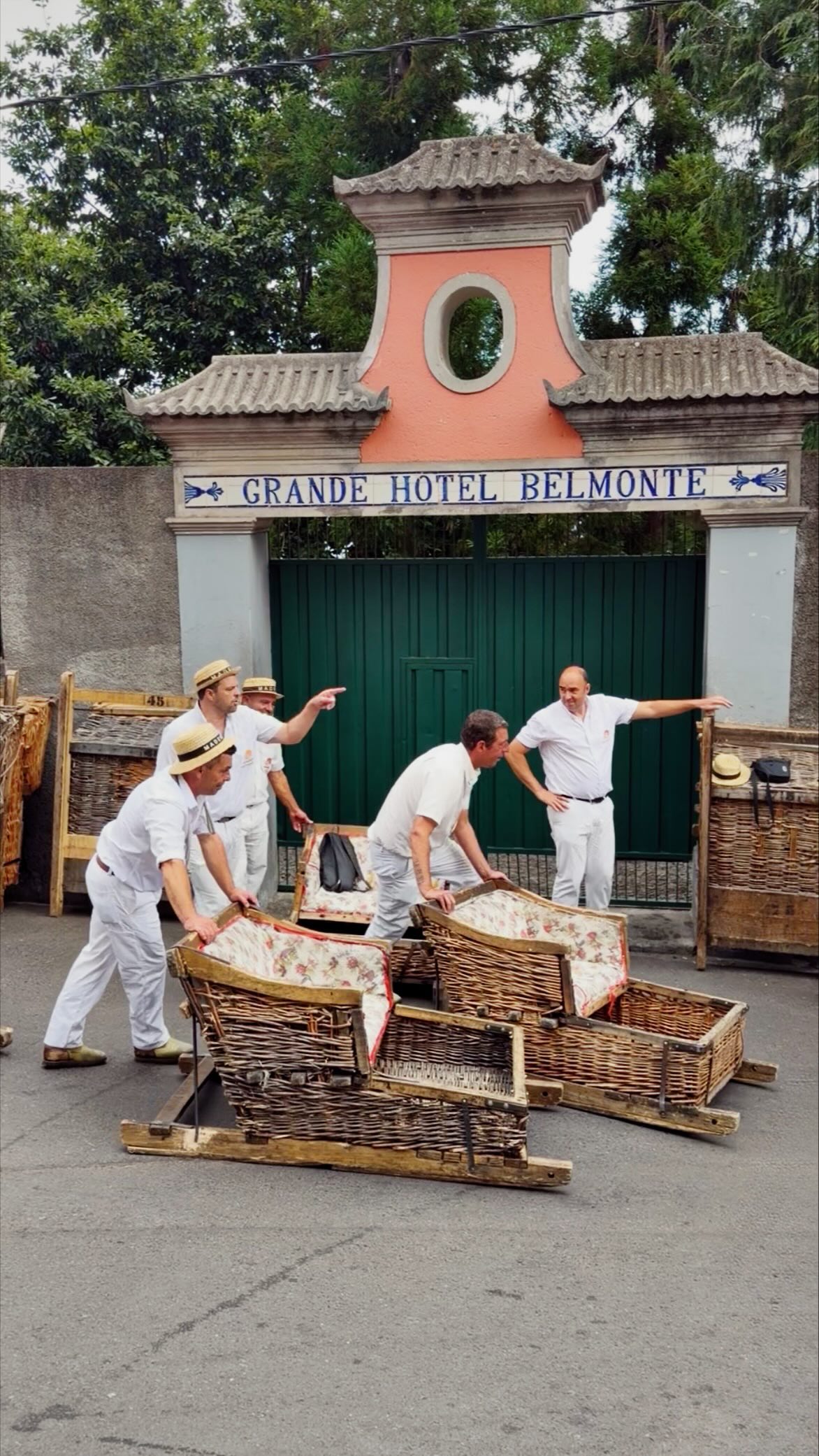 Madeira's Monte Toboggan Ride: Fun and Historic
