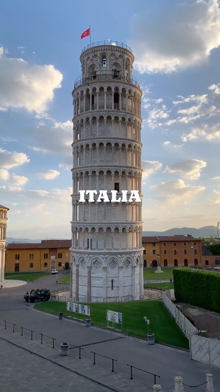 Italian Gems: Vernazza, Lake Como, and Pisa
