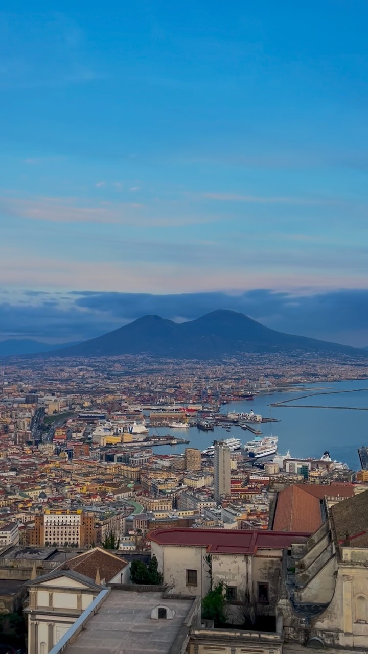 2 Landmarks in Napoli