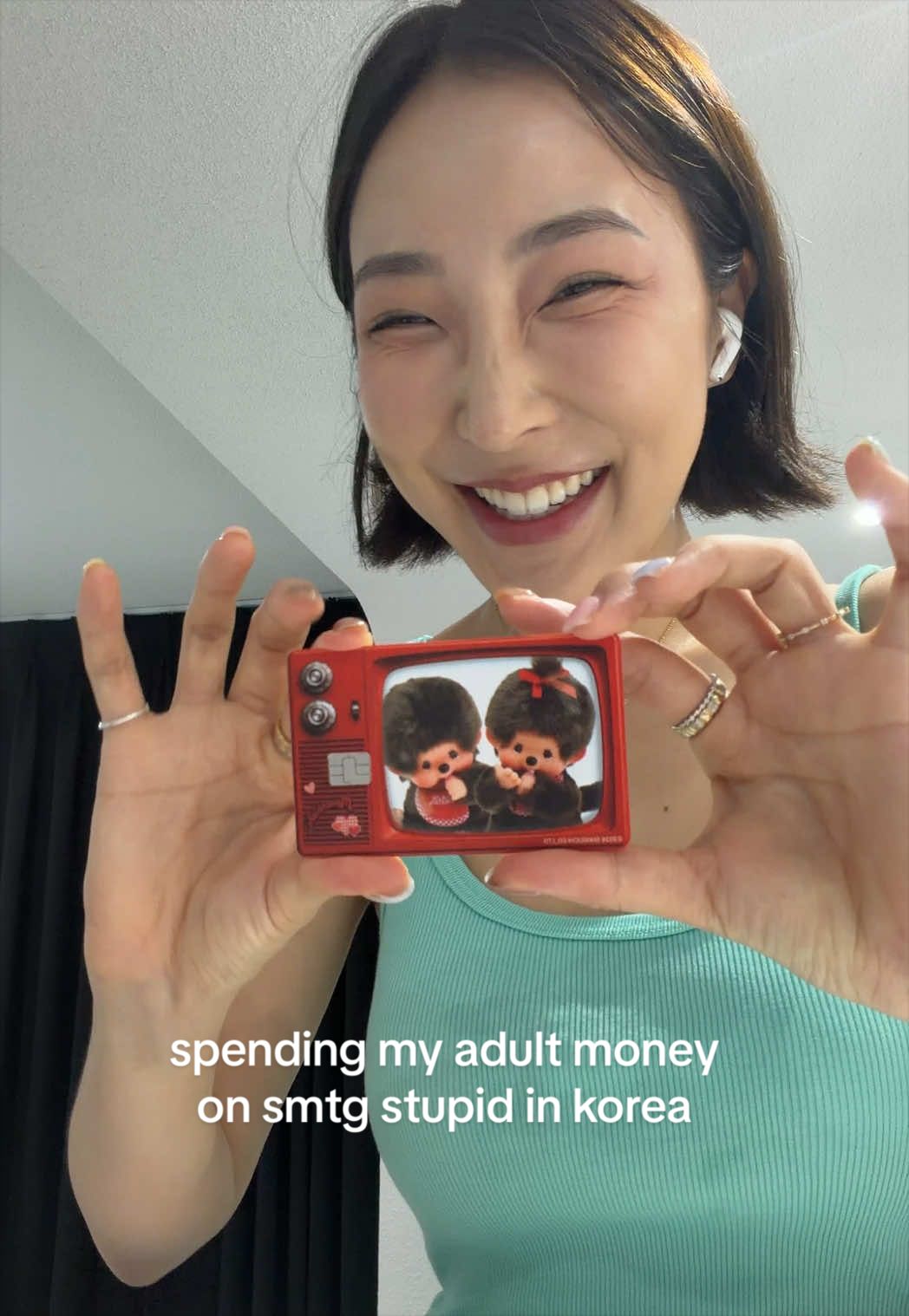 Gosty's Whimsical Credit Card Glow-Up Near Seoul Forest