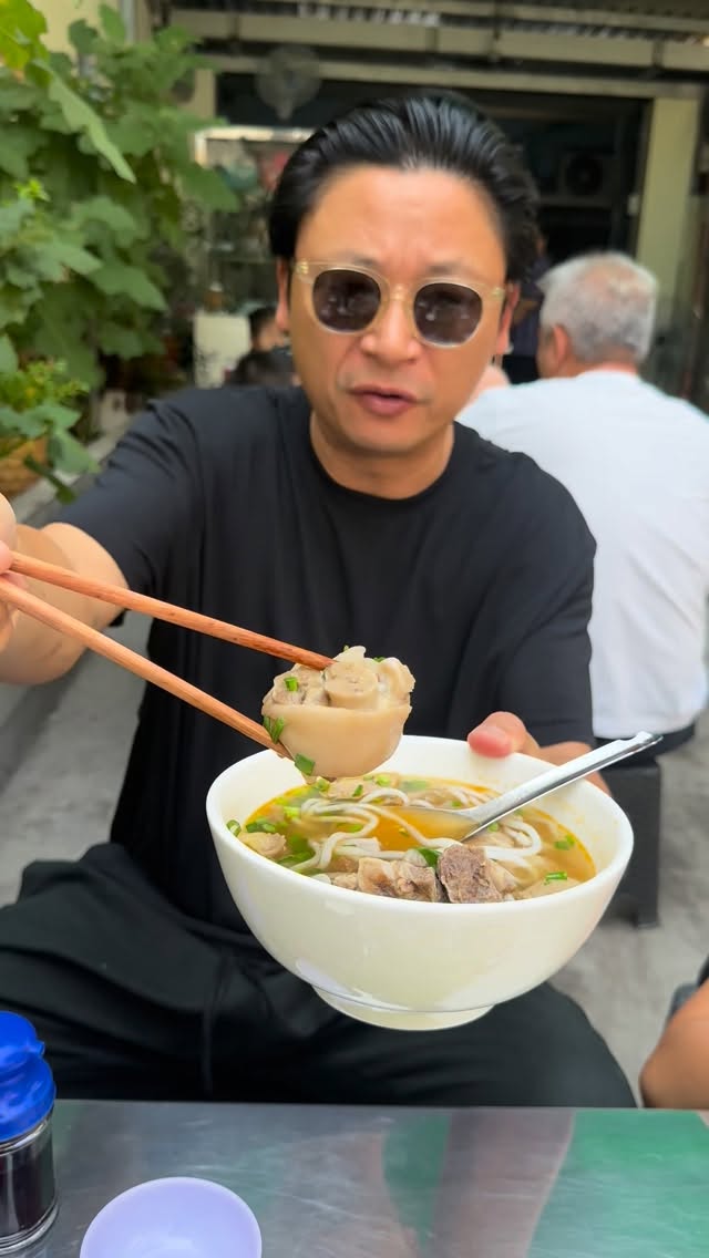 Saigon Breakfast Noodle Bowls At New Eatery