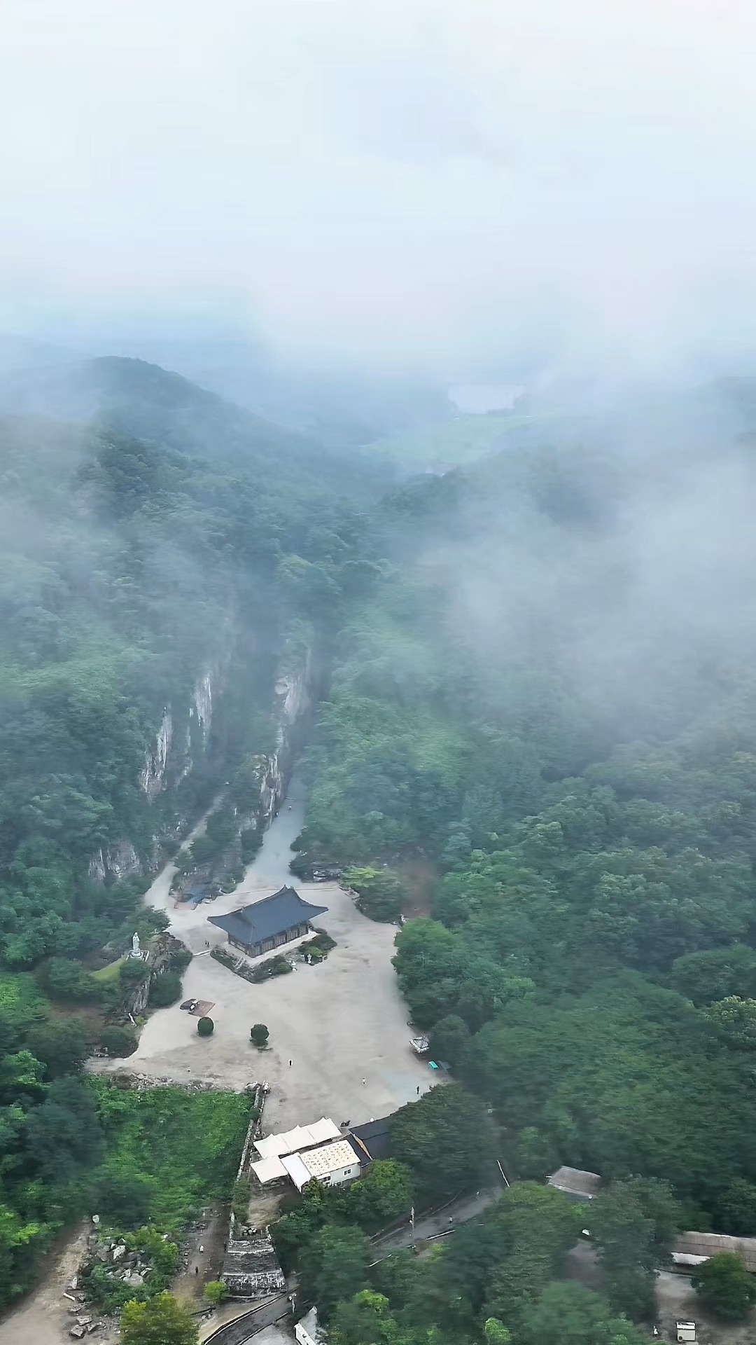 Banyasa Temple: A Free and Welcoming Destination