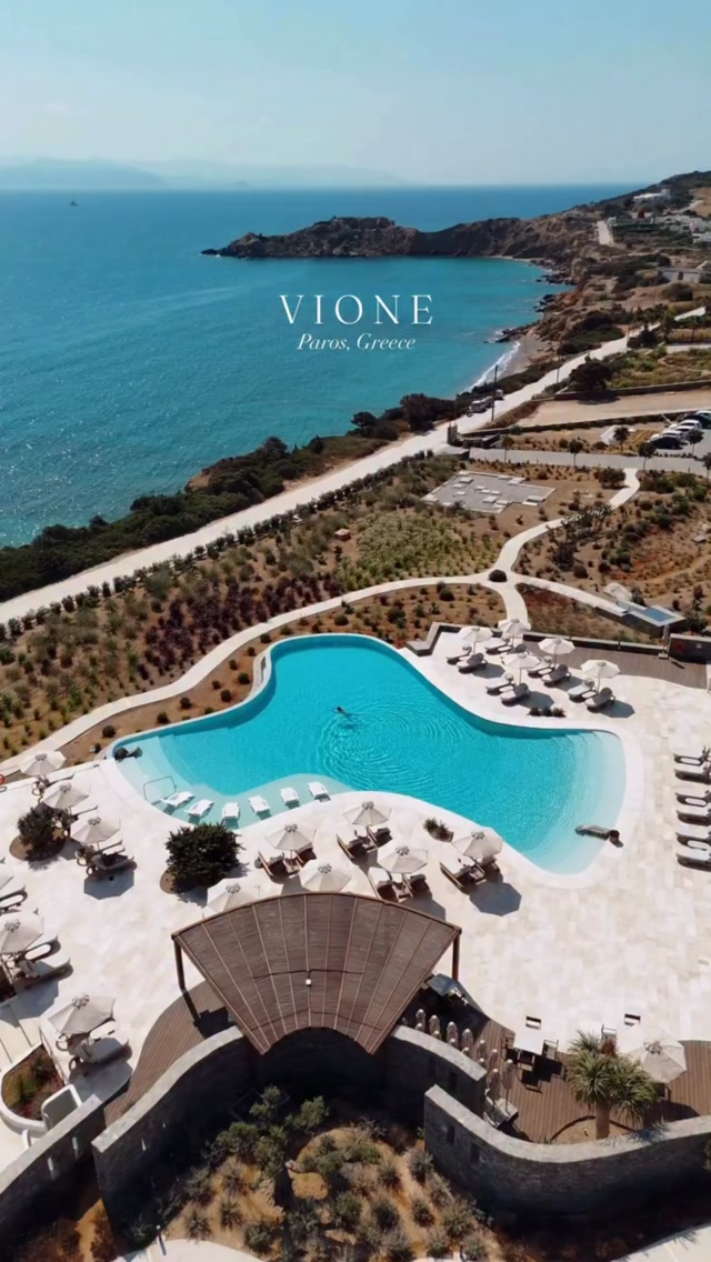 Iconic Greek Islands For A Dreamy Summer Vacation