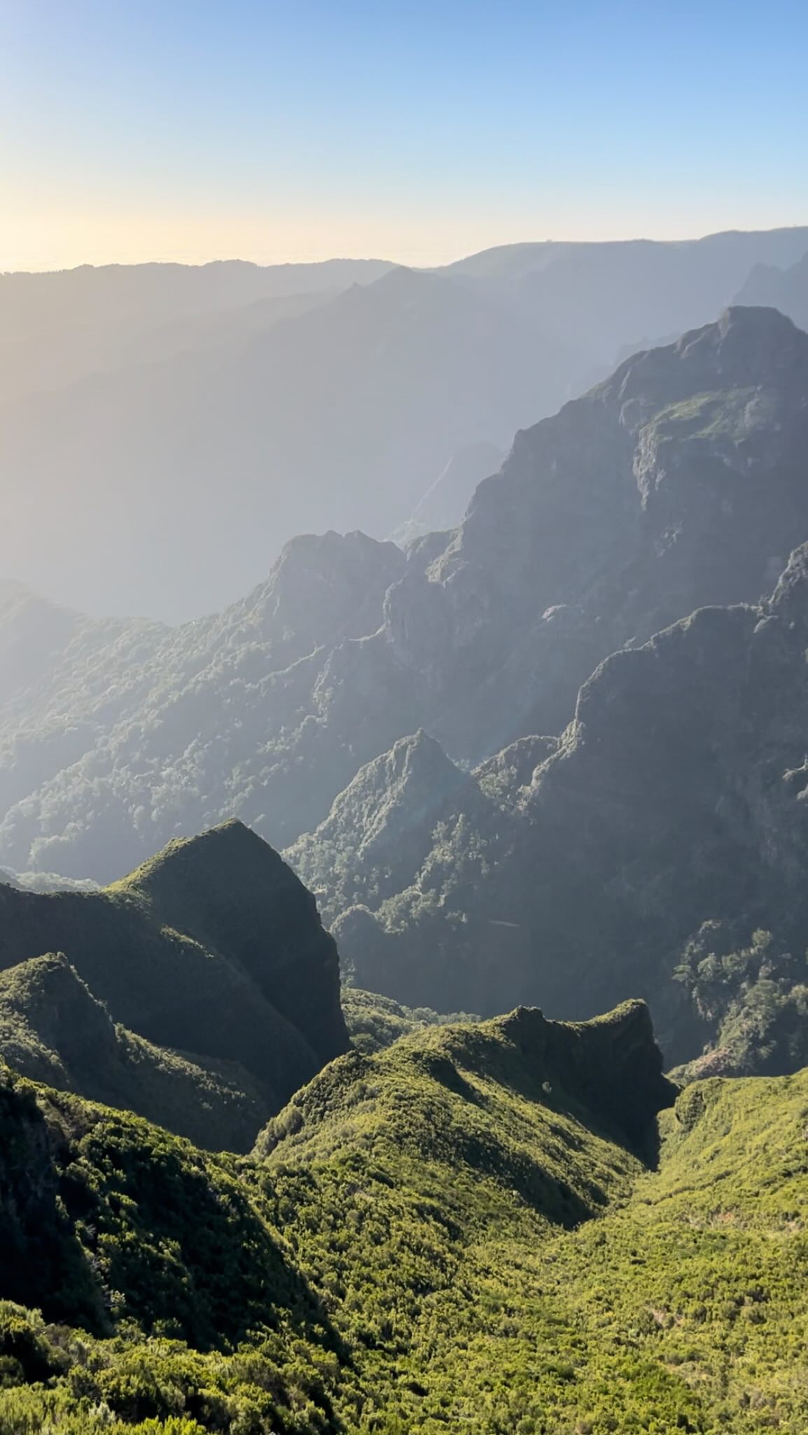 Majestic Mountain Peaks Along Scenic Hiking Routes