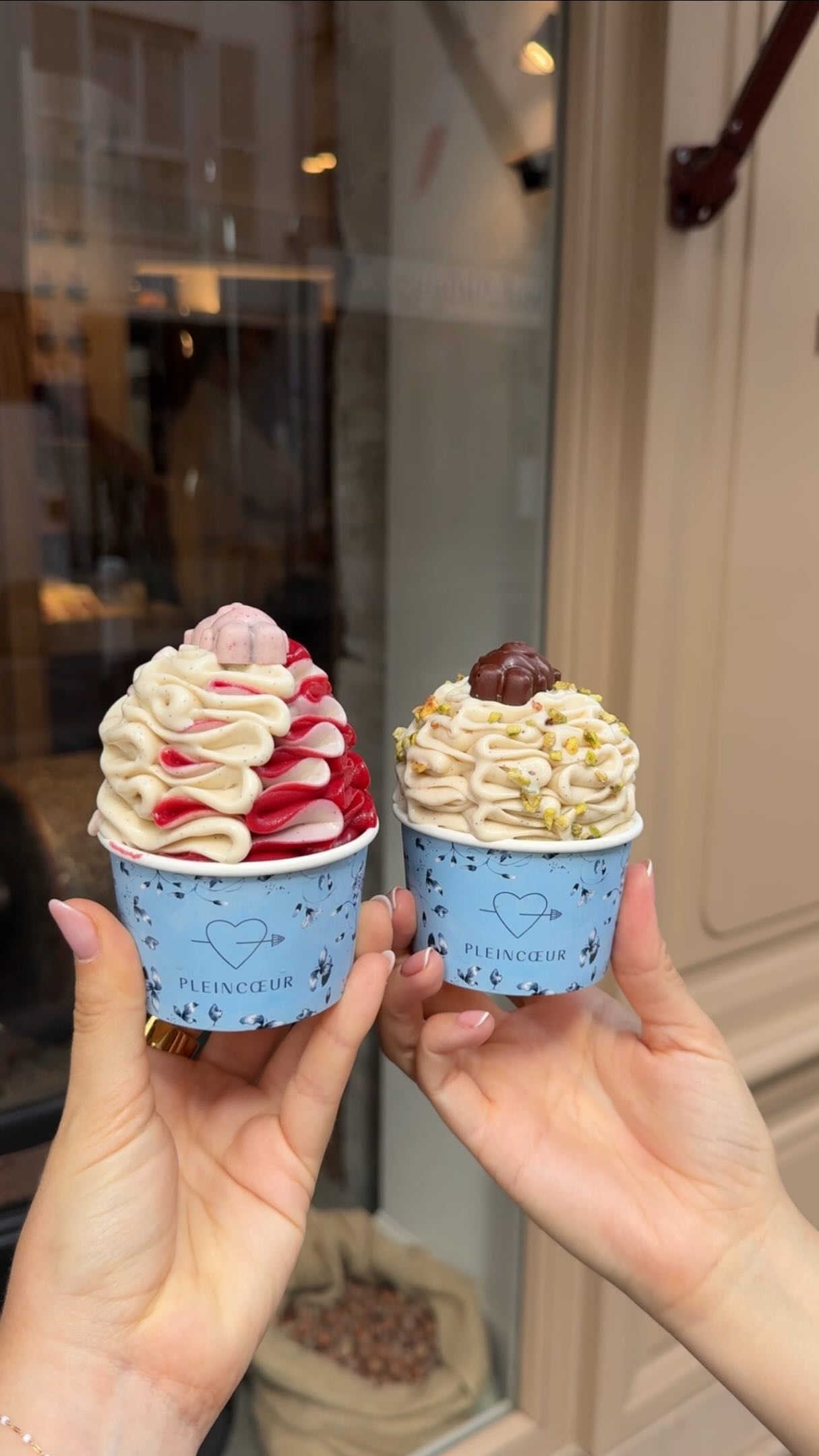 5 Cafes in Paris