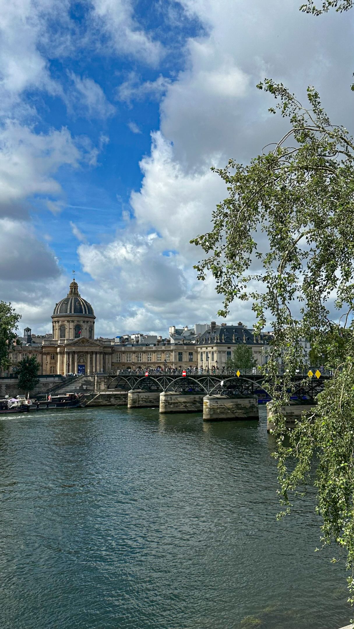 12 Places in Paris