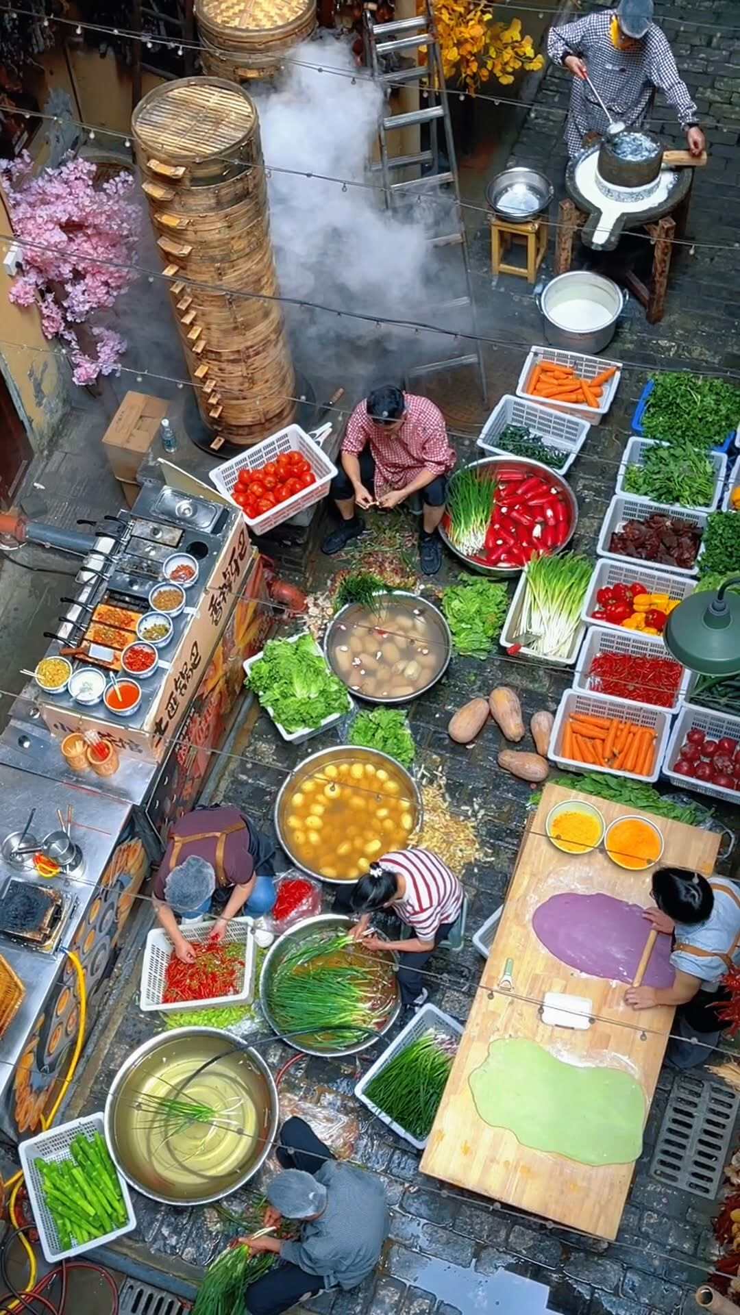 Chongqing Travel Guide: Markets, Lanes, and Local Life