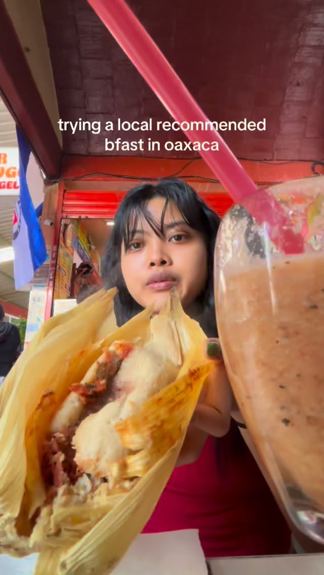 Oaxacan Markets: Juice and Tamales