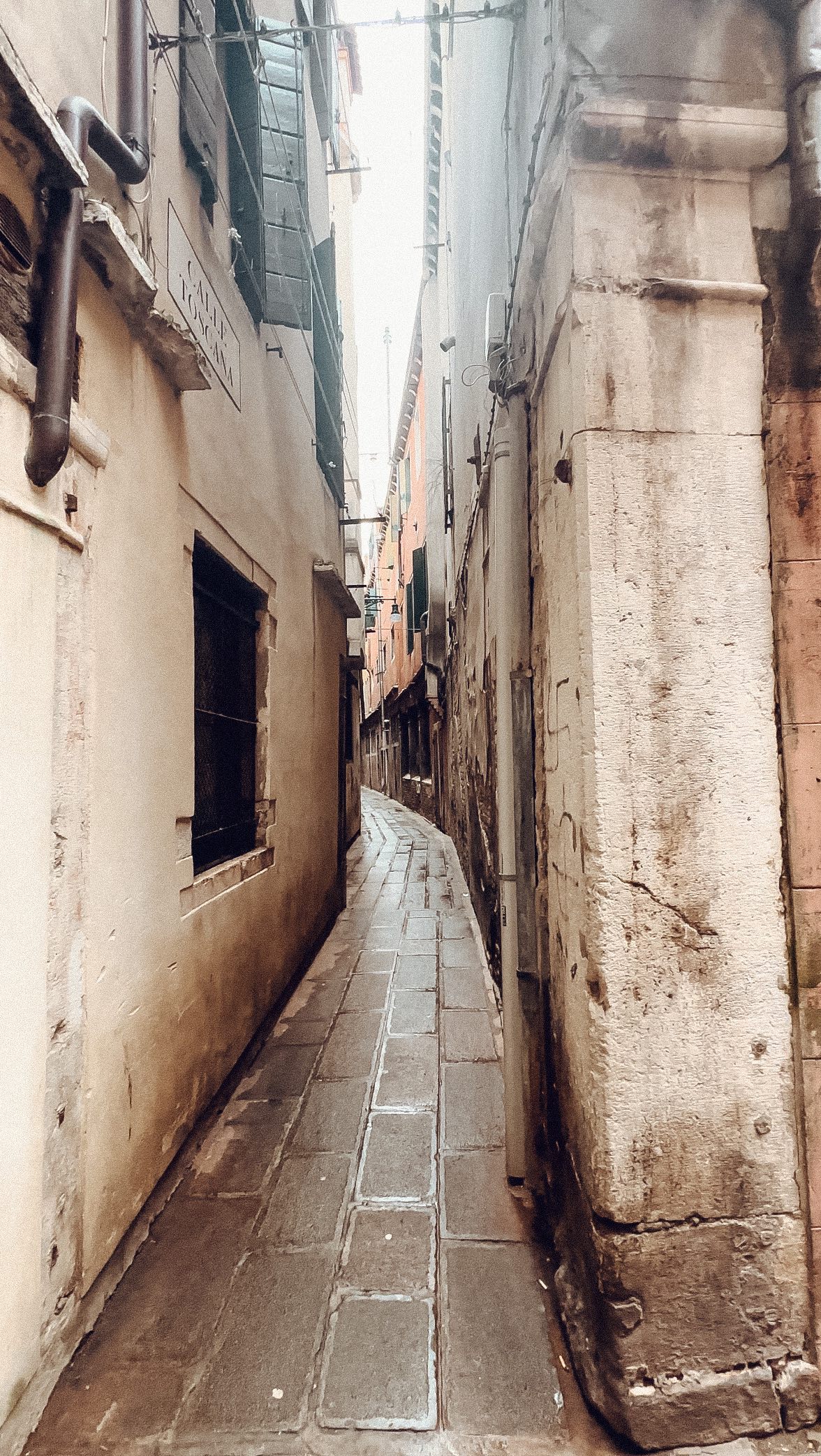 Venice Alleyway with Google Maps Directions