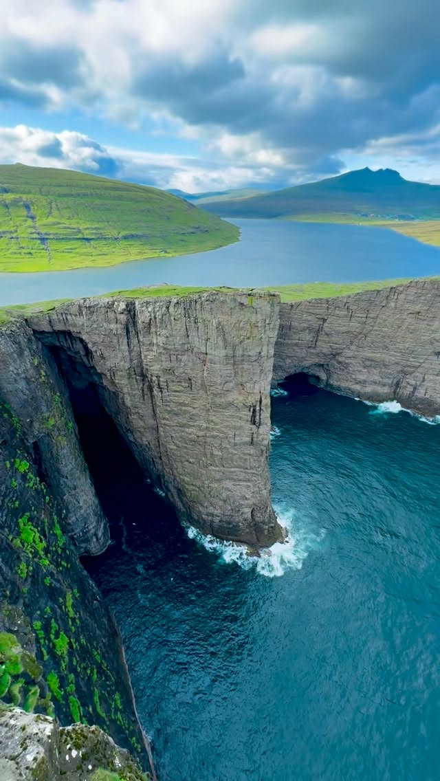 Faroe Islands Waterfalls and Ocean Viewpoints