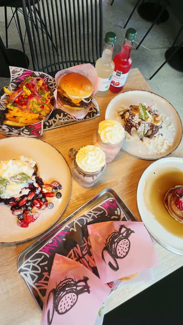 Stockholm Restaurant Serves Brunch And Burgers