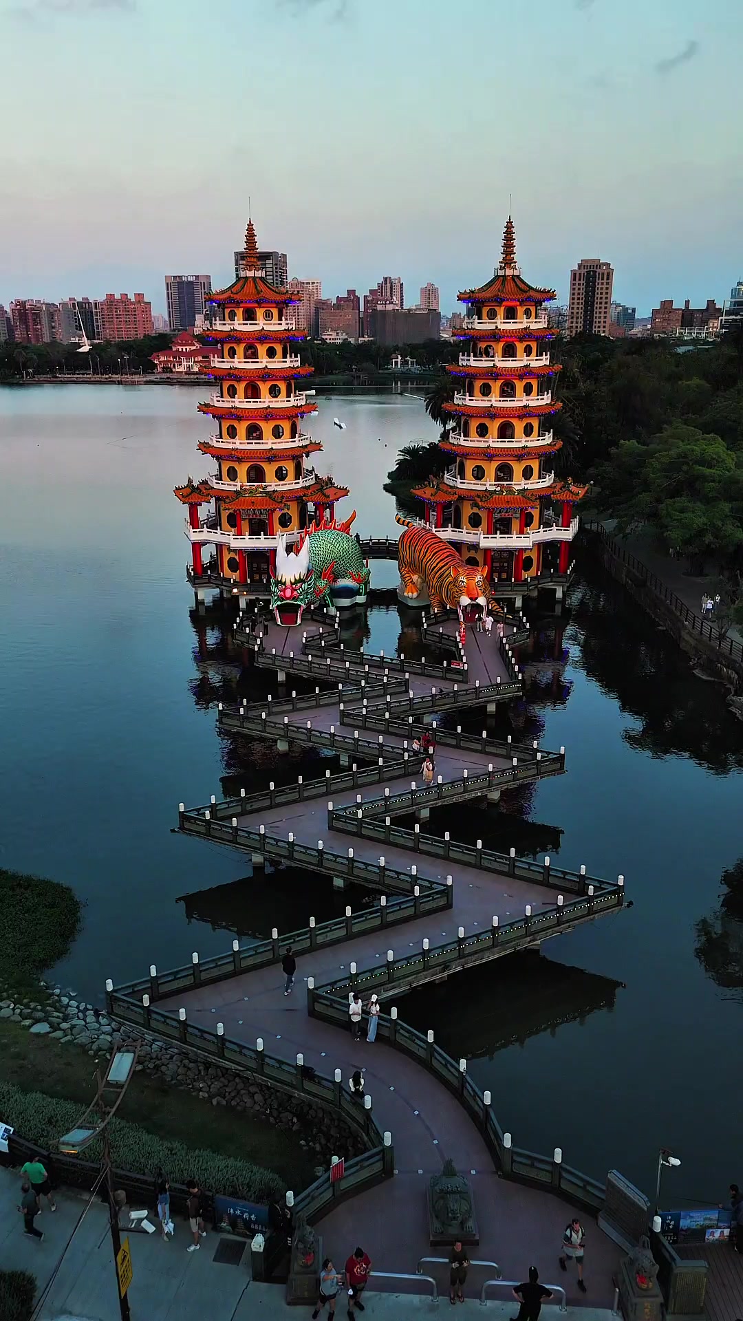 Kaohsiung's Lotus Pond Scenery